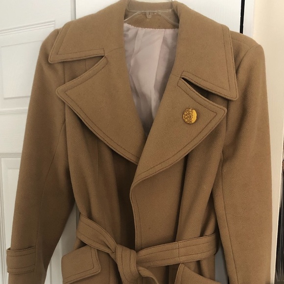 Jackets & Blazers - Vintage camel-colored heavy wool coat